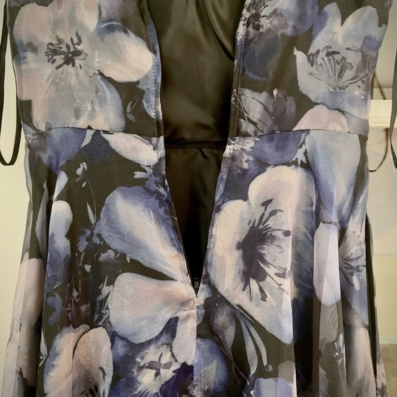 PROM/PARTY DRESS/GOWN Size 3/4 (SMALL) by DARLING - Picture 5 of 11